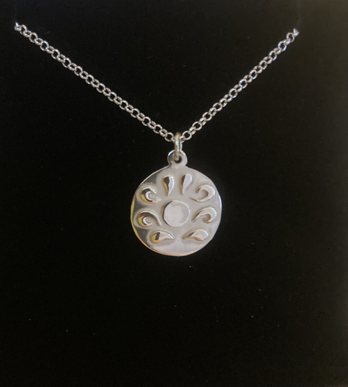 Silver Shandon Art icon pendant with silver chain