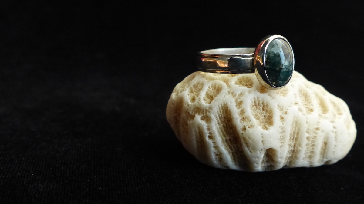 Unique silver ring with double band and opal stone