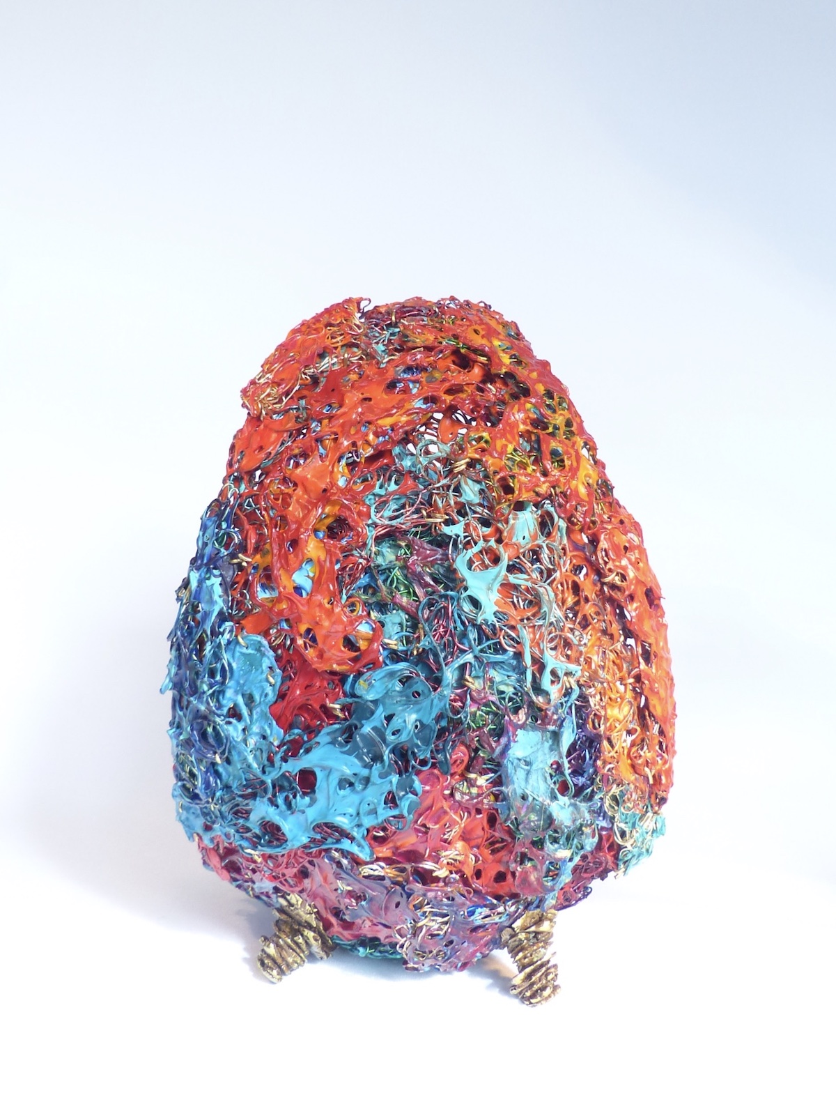 Wire and reed Enso Circle side back