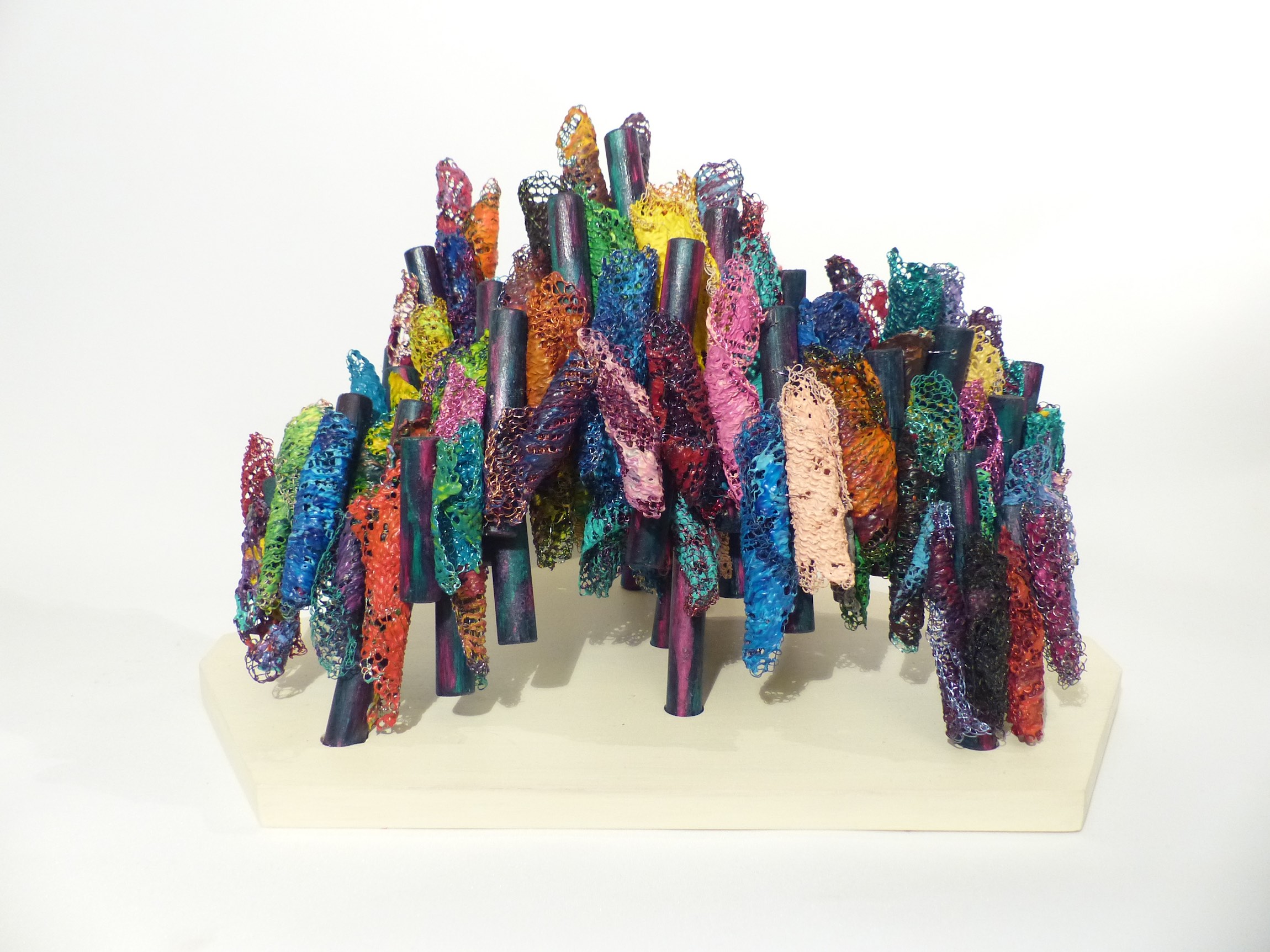 Wire and wood island becomes a bridge front